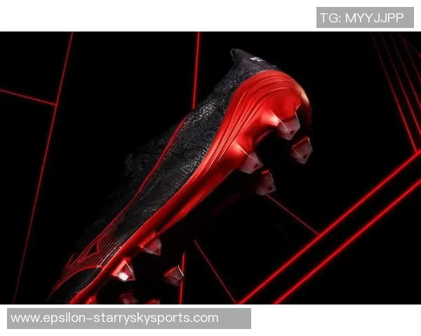 拉莫斯足球鞋的魅力与性能解析助你在球场上尽显风采 拉莫斯足球鞋的魅力与性能解析助你在球场上尽显风采